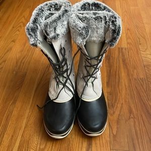 Khombu Women's Leather Winter Snow Duck Boots